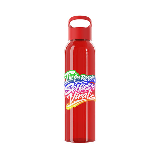 I'm the reason your selfies go viral Water Bottle