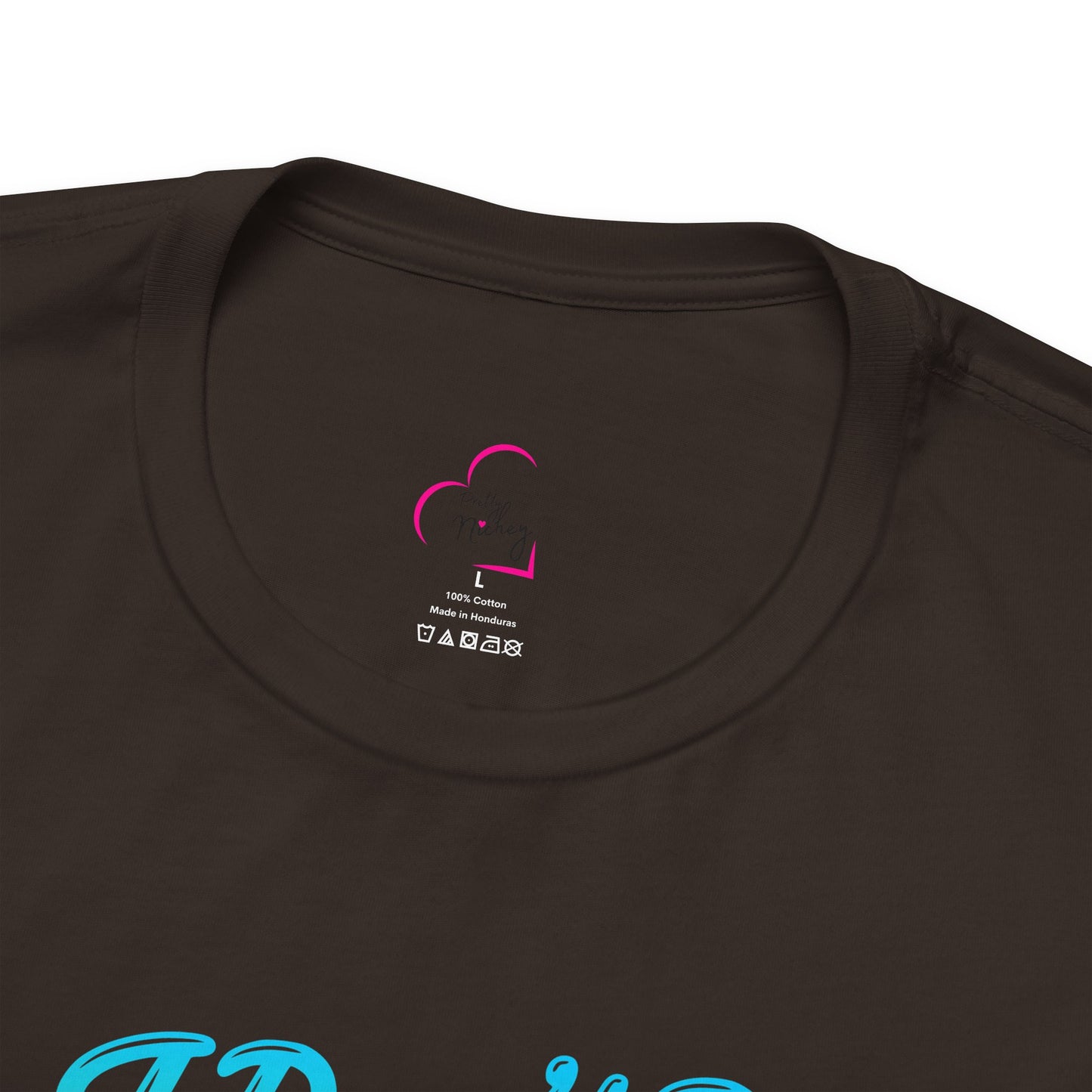 I don't do make up I create magic T-shirt