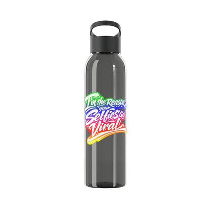 I'm the reason your selfies go viral Water Bottle
